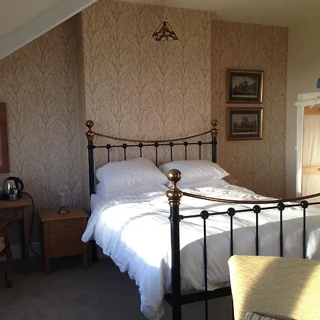 House Bed & Breakfast *