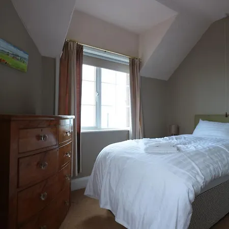 House * Ravenscar