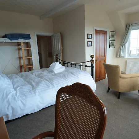 House Bed & Breakfast Равенскар
